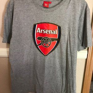 Men's Arsenal T-shirt Size Large